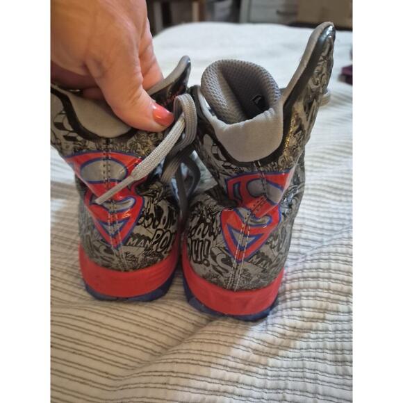 Under Armour Superman Highlight Football Cleats 4.5Y EUC - Picture 4 of 8